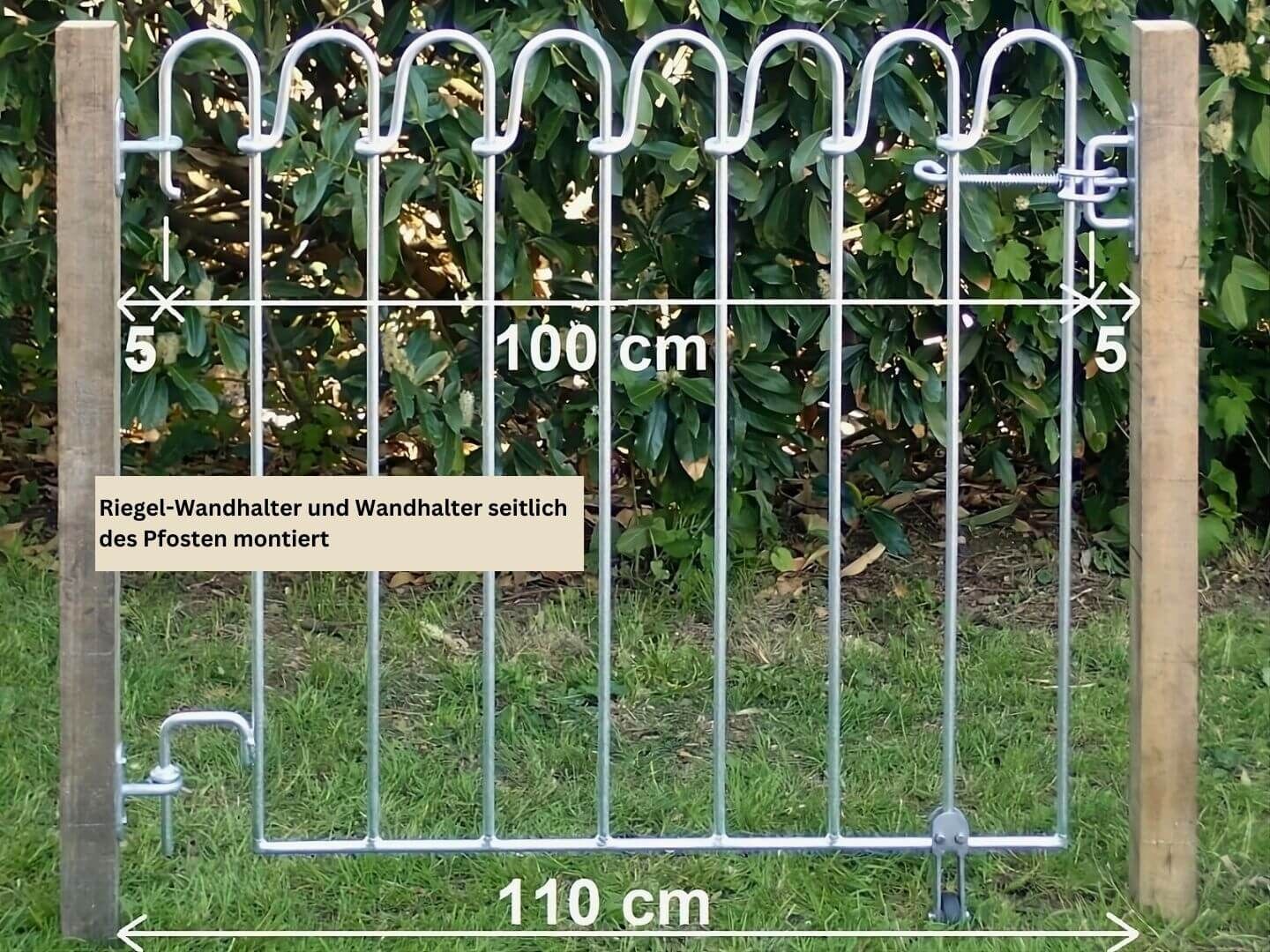 Tuer Poolfix in Eisen feuerverzinkt zwischen 2 Pfosten montiert - Wandhalter und Riegel-Wandhalter seitlich montiert Tuer Poolfix in Eisen feuerverzinkt zwischen 2 Pfosten montiert - Wandhalter und Riegel-Wandhalter seitlich montiert