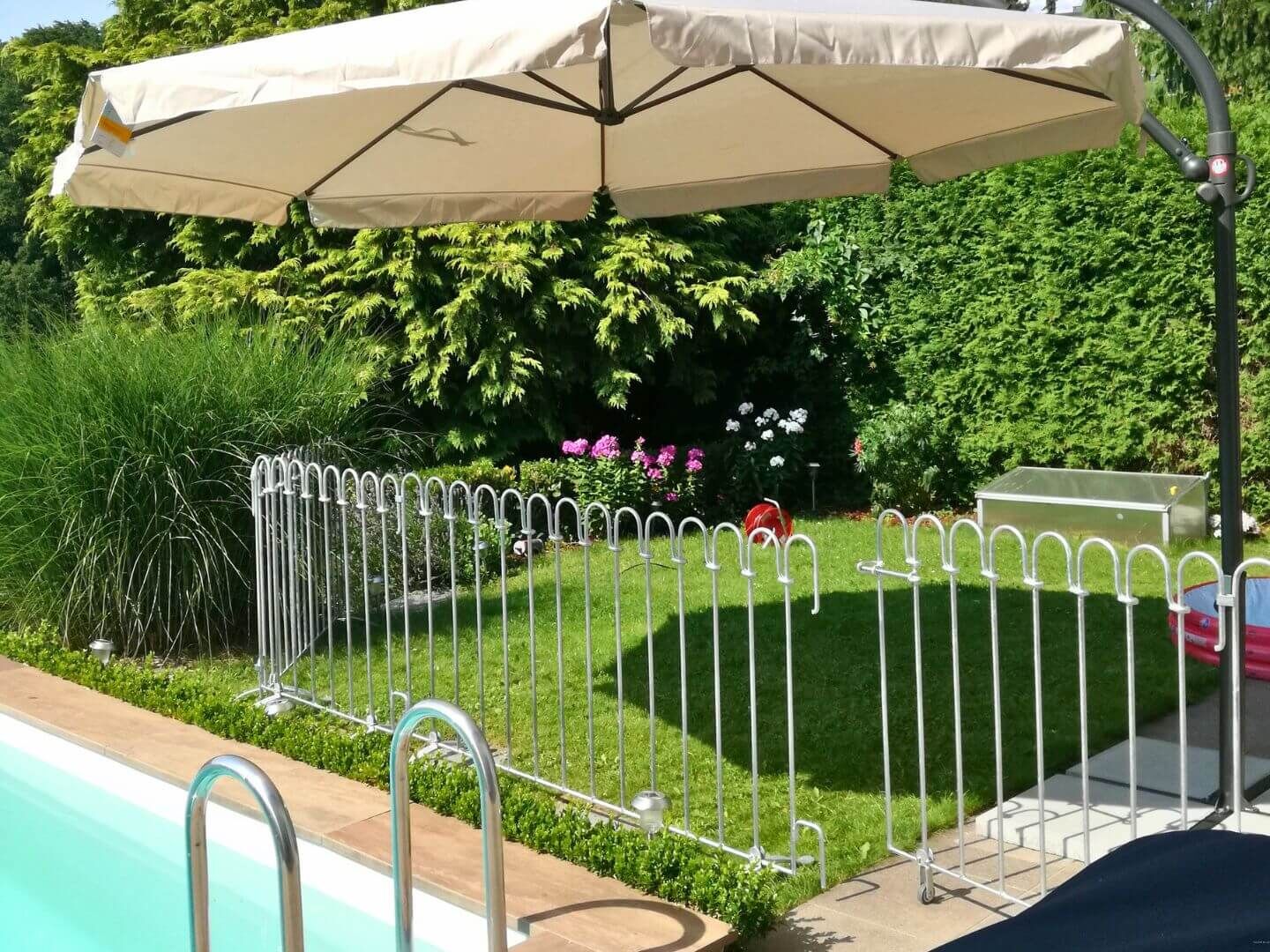 flexibler Poolzaun - Stellzaun Poolfix Eisen feuerverzinkt