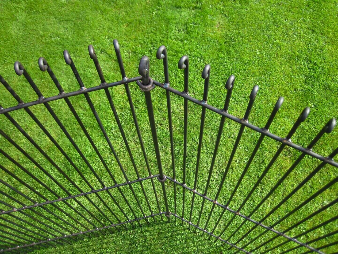 Gartenzaun Graz 195 engmaschig zum in die Erde stecken - Vogelperspektive Gartenzaun Graz 195 engmaschig zum in die Erde stecken - Vogelperspektive
