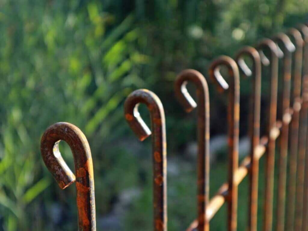 Steckzaun Graz in der rostigen Ausführung (Eisen roh) Steckzaun Graz in der rostigen Ausführung (Eisen roh)