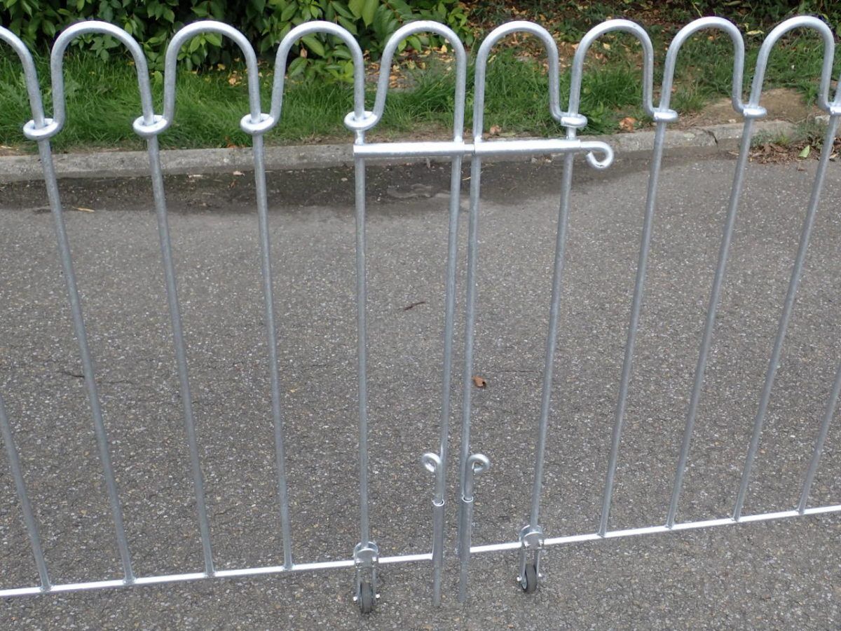 doppeltor_steckzaun_1 Doppelflügelige Tür Vienna 100 in Eisen feuerverzinkt