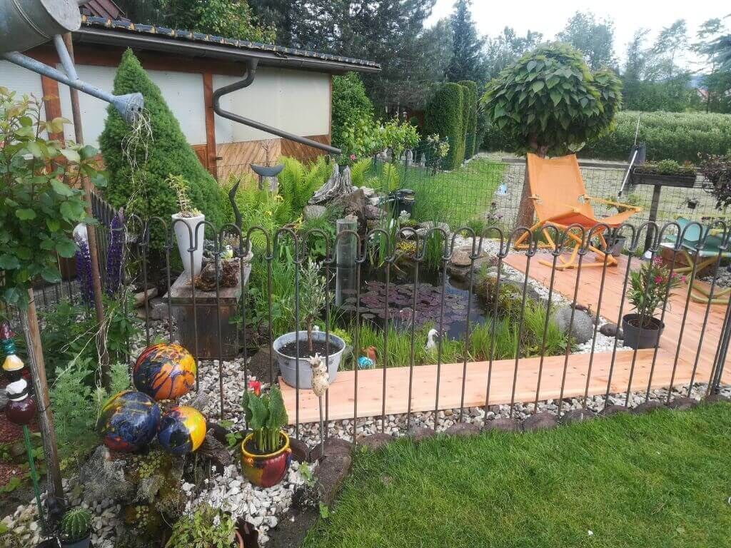 Teichzaun "Vienna" zum Stecken in Eisen roh Teichzaun "Vienna" zum Stecken in Eisen roh