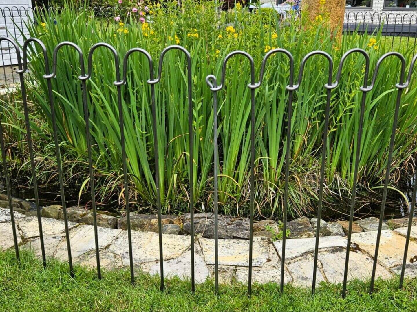 Endstab Vienna 100 Eisen roh (rostet) fuer den Abschluss des rund gesteckten Zauns