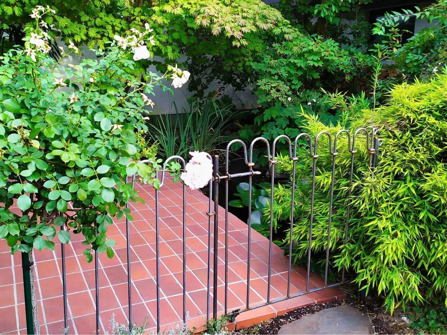 Steckzaun Vienna 100 in Eisen roh mit Tuer