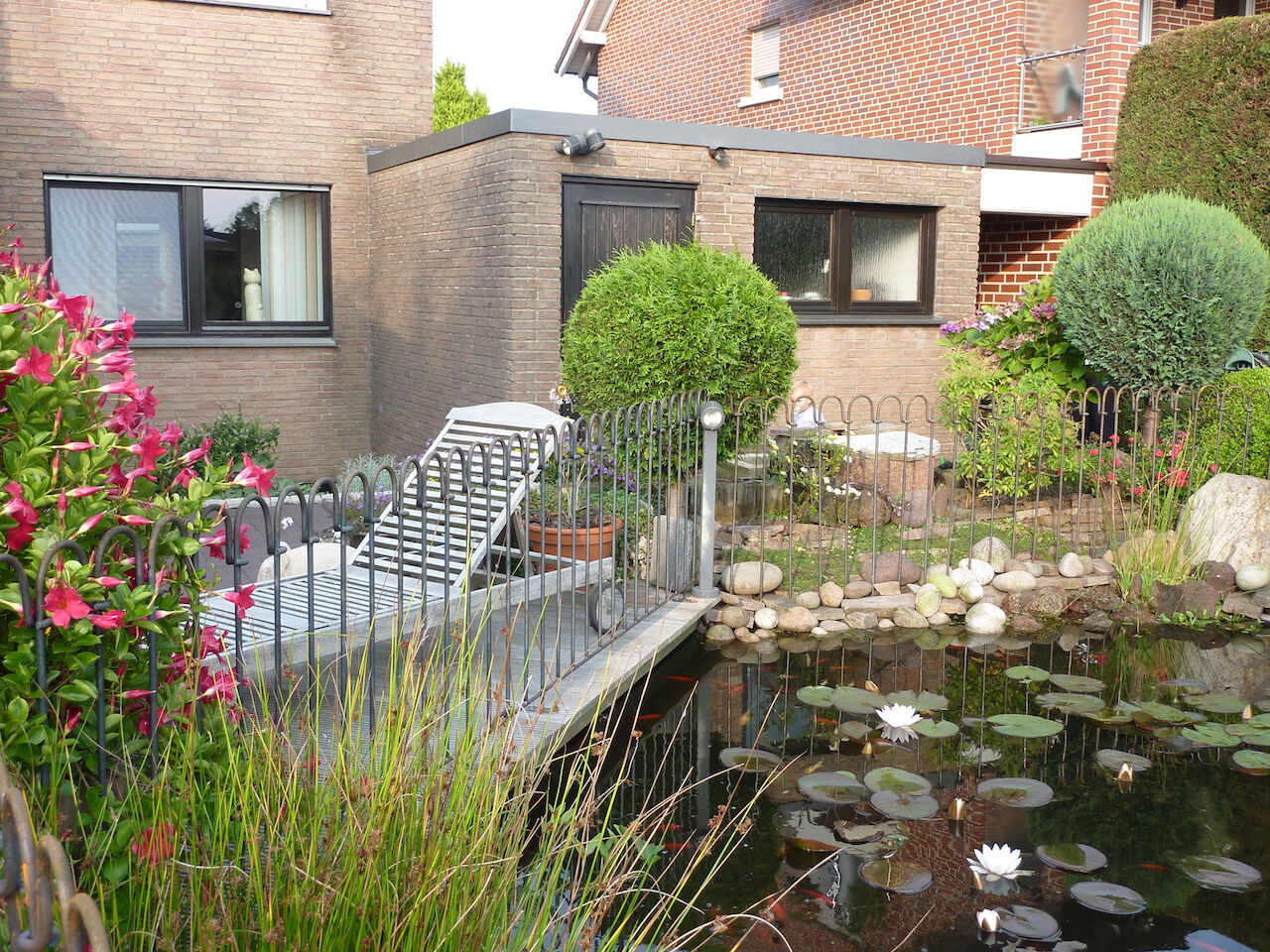 terrassenelement_steg-Kopie Teichabgrenzung durch kindersichere Terrassenelemente