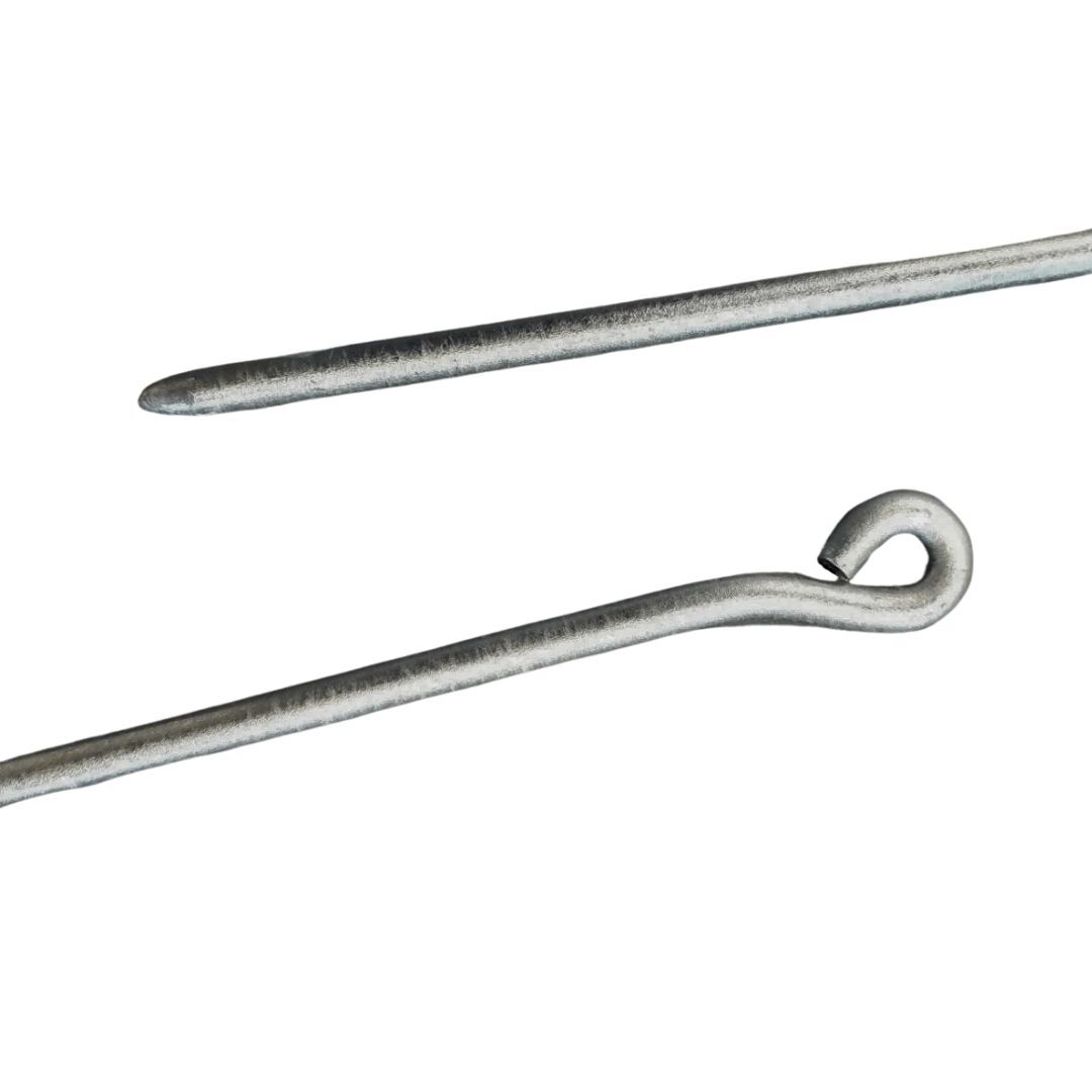 Detailaufnahme Erdspitze und obere Oese des Verbindungsstabs Graz