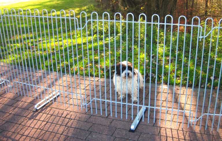 stellzaun-hunde-mobilJwUgLC2Sam53R Mobiler Welpenzaun Salzburg in Eisen feuerverzinkt mit Standfüssen (Zubehör) zur Hundesicherung