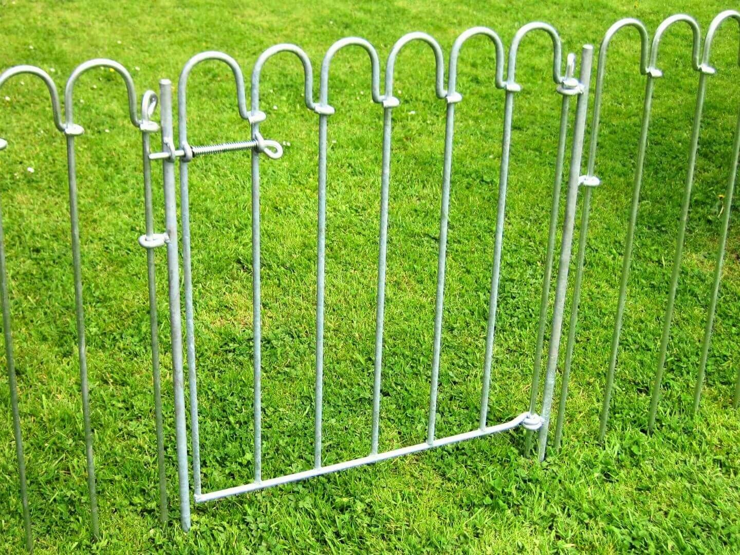 Tür für Steckzaun Vienna aus Eisen feuerverzinkt ohne Bodenrolle Tür für Steckzaun Vienna aus Eisen feuerverzinkt ohne Bodenrolle